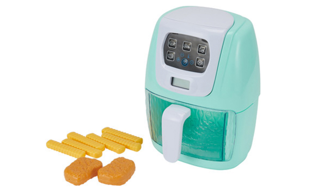 Kmart Just Dropped A Mini Air Fryer Toy For Your Kids And It's Adorable